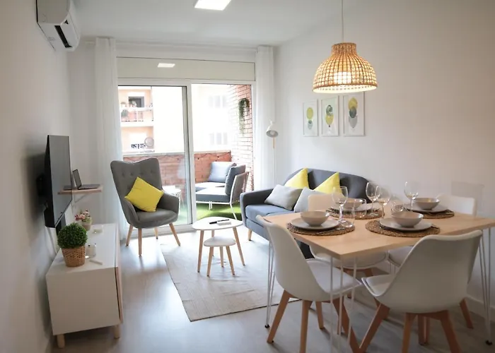 Modern Al Costat Del Parc De La Devesa Апартаменты Жирона